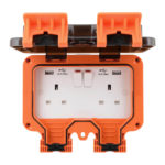 Weather Proof 2G 13A Switched Socket-SP with USB Charger(2.4A)